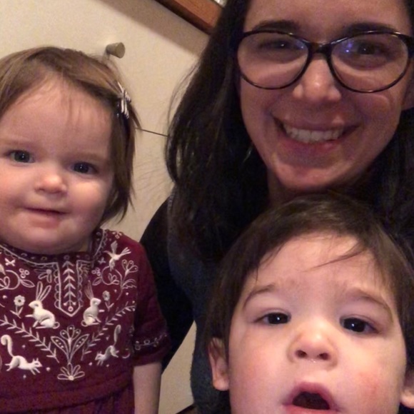 Meet your Posher, Jennifer. I’m momma to twins. - Picture 2 of 2